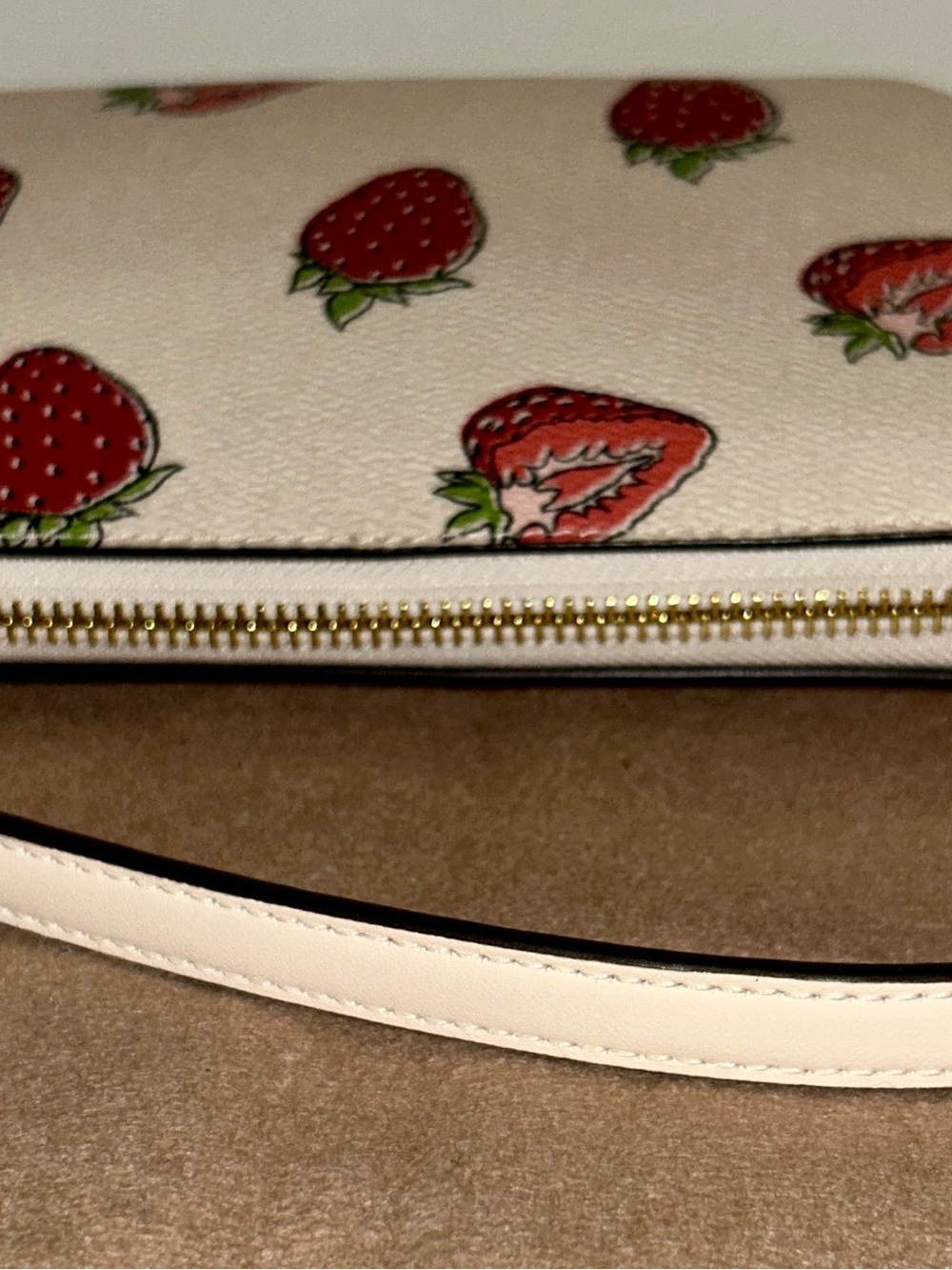 Coach Nolita 19 With Strawberry Print .  New Never been used. - Picture 7 of 9